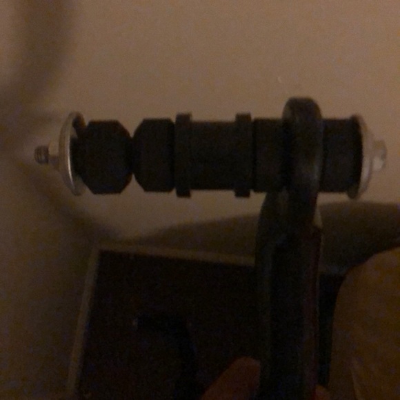 Sway bar Pontiac Grand Prix 2006 - Picture 2 of 2